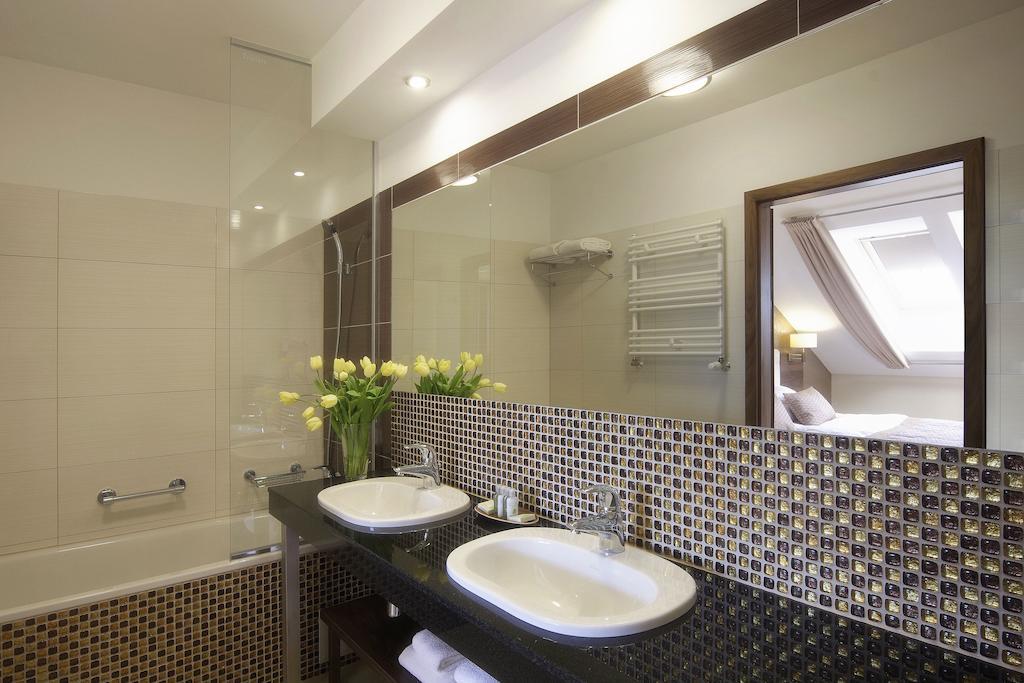 Tristan Hotel & Spa Katy Rybackie Bilik gambar